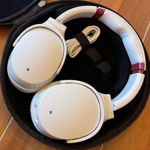 Skull Candy Venue- Over ear Headphones Limited edition